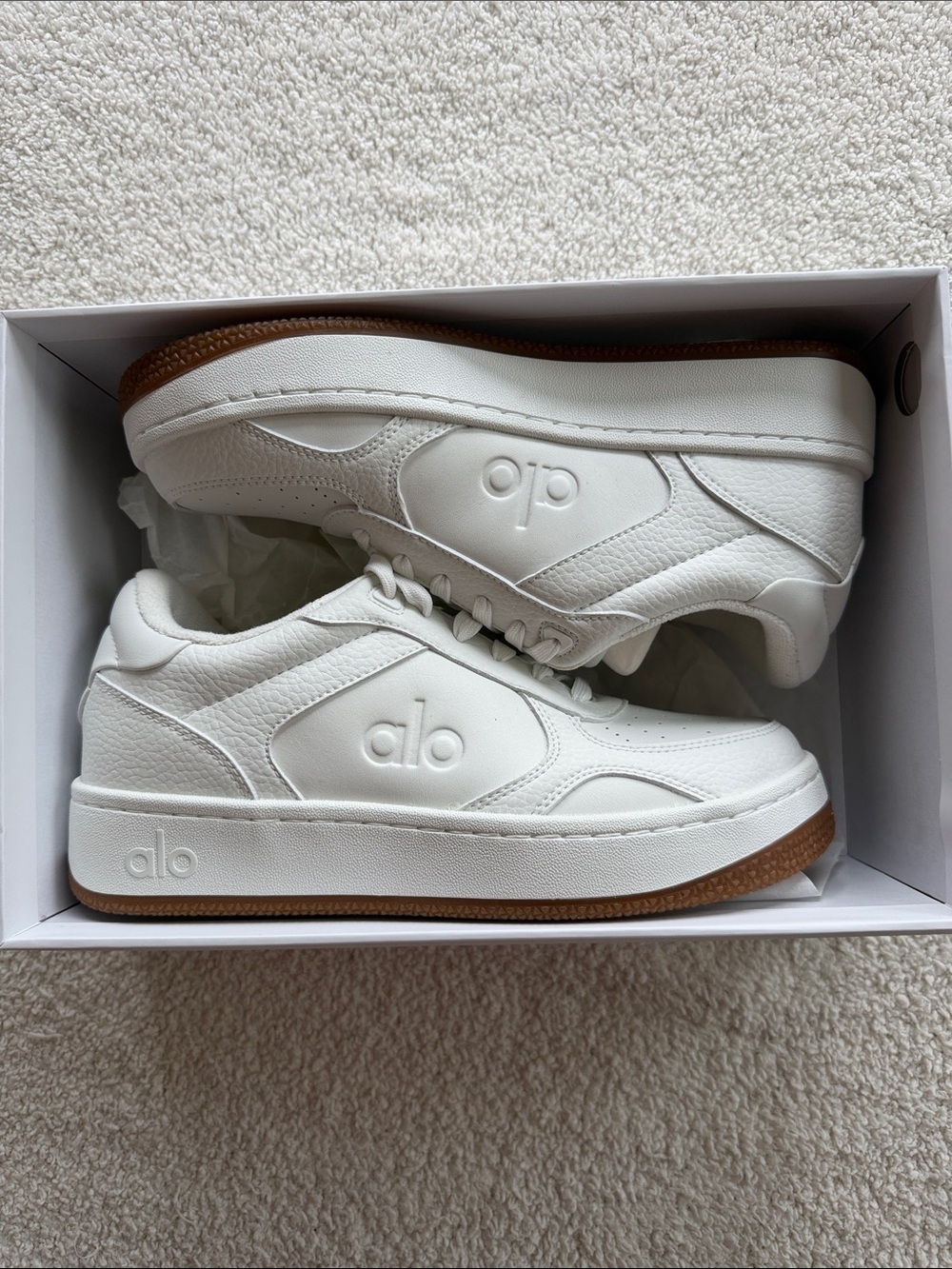 ALO Yoga Unisex Recovery Mode Sneakers - NWT - Size 8
